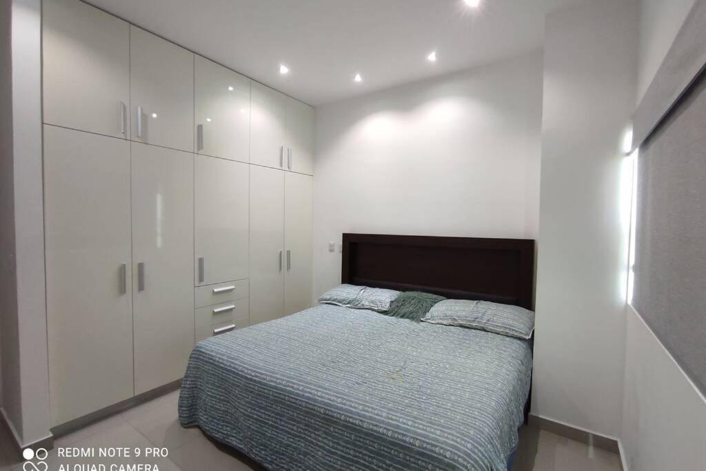 Condominio Torre Eme Frente Al Malecon Vista A La Ciudad Con Alberca Y Algo Al Mar Gimnacio Mazatlan Ngoại thất bức ảnh