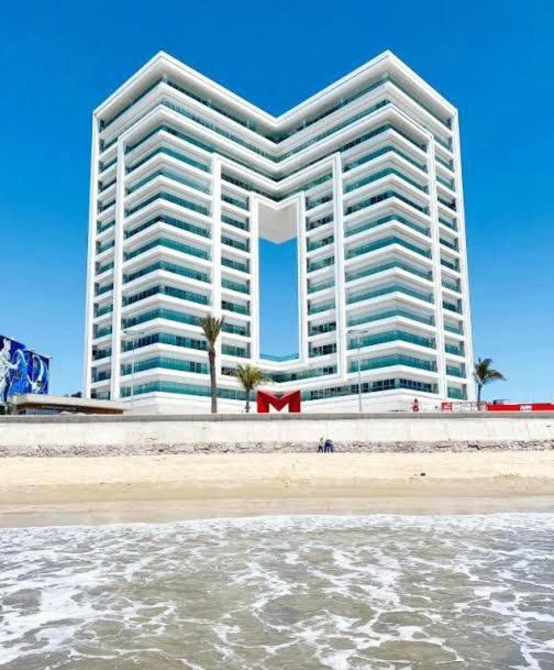 Condominio Torre Eme Frente Al Malecon Vista A La Ciudad Con Alberca Y Algo Al Mar Gimnacio Mazatlan Ngoại thất bức ảnh